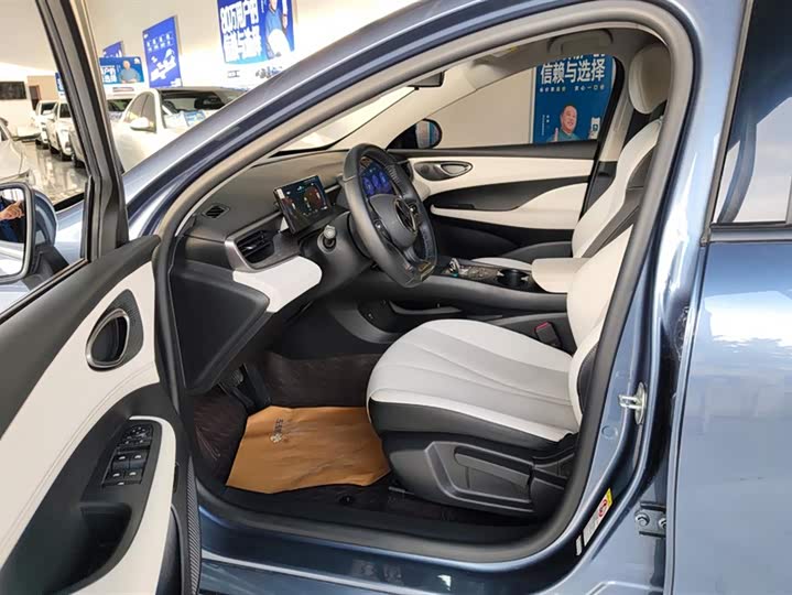 BYD Seal 05 DM-i Hybrid 2025 2025款 DM-i 智驾版 55KM豪华型
