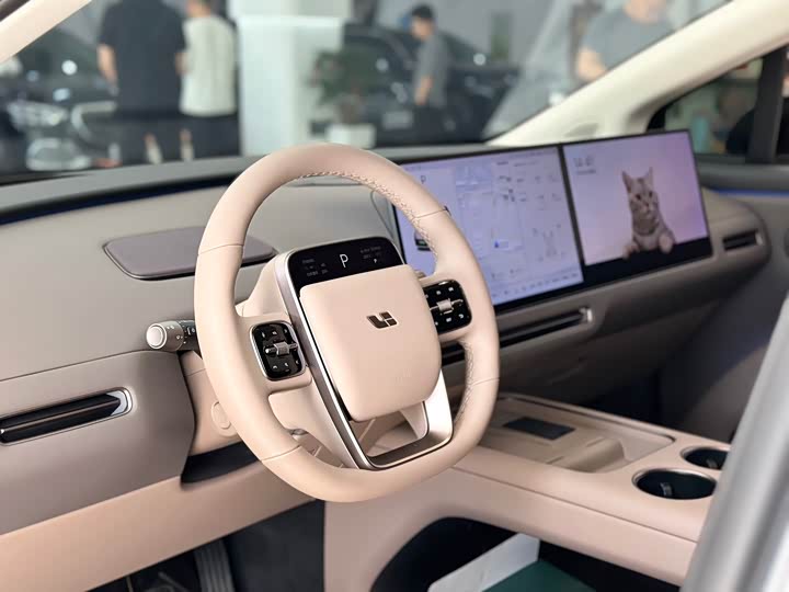 LiXiang i8 2025 2025款 标准版