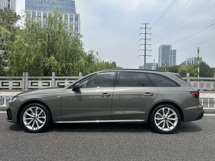 Audi A4 2024 2024款 Avant 40 TFSI 时尚运动型