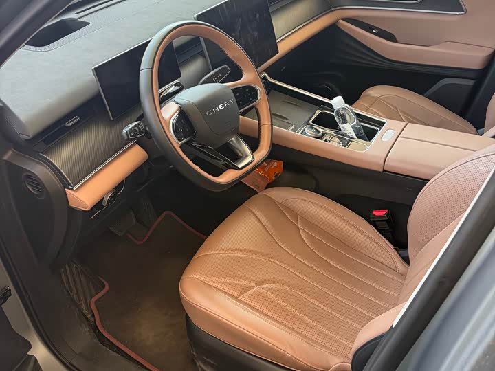 Chery Tiggo 8L 2024 2024款 2.0T 两驱尊贵版 5座