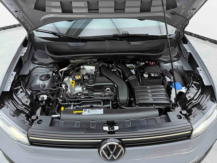 Фото 7 - Volkswagen Tharu