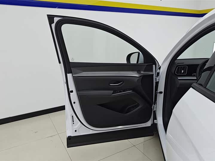 BYD Song Pro Hybrid 2025 2025款 第二代 智驾版 DM-i 115KM超越型