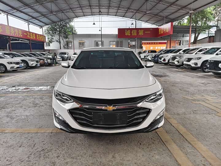 Фото 2 - Chevrolet Malibu XL