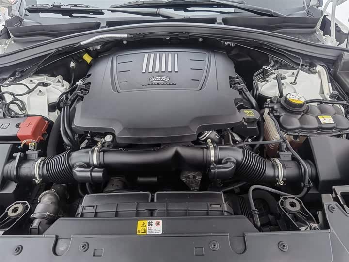 Фото 6 - Land Rover Range Rover Velar