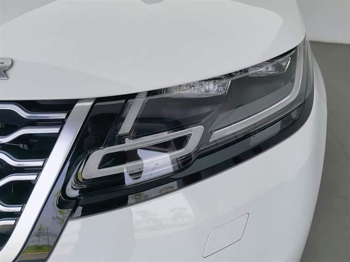 Фото 7 - Land Rover Range Rover Velar