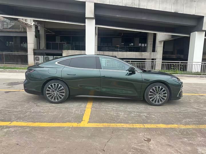 Фото 4 - Geely Galaxy Starshine 8 EM-i