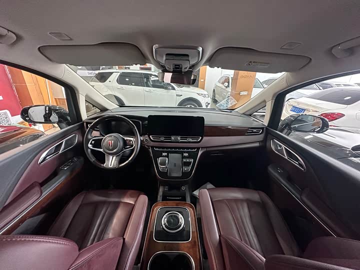 Фото 5 - Hongqi HQ9