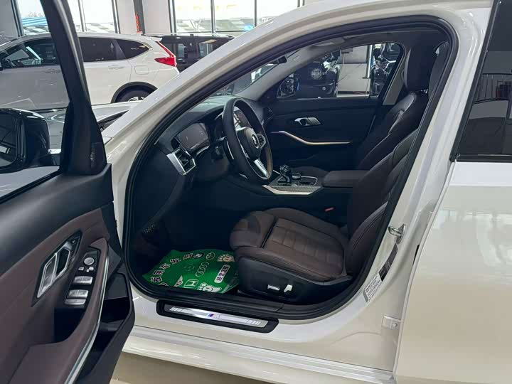 Фото 4 - BMW 3 Series