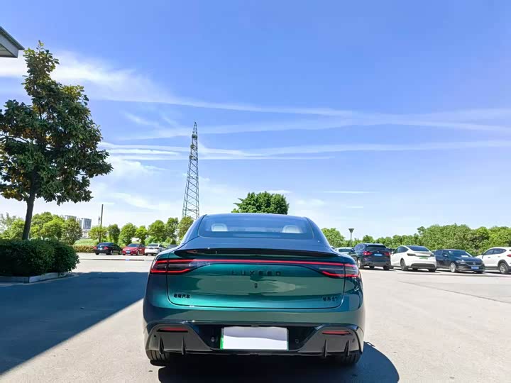 2026 Luxeed S7