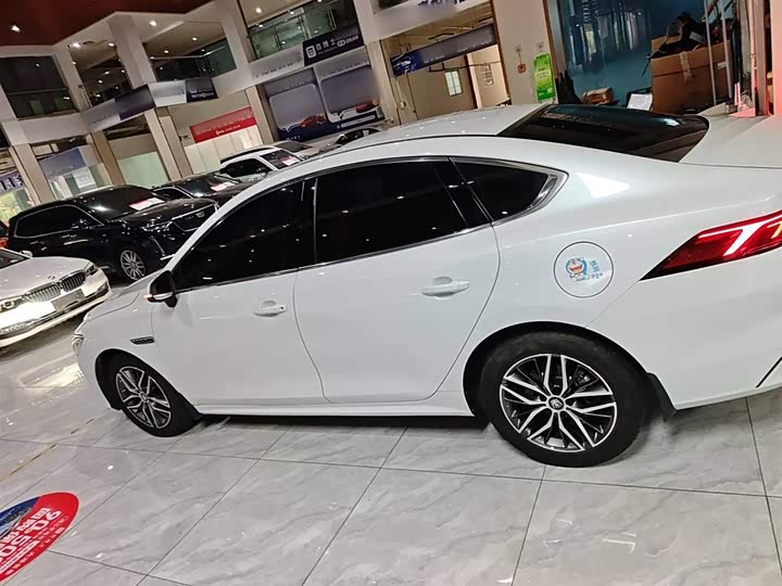 Фото 5 - BYD Qin Plus