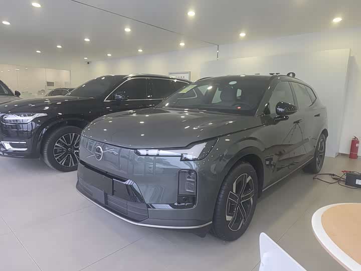 Volvo XC70 Hybrid 2026 2026款 四驱超长续航Core