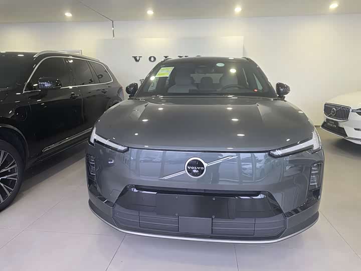Volvo XC70 Hybrid 2026 2026款 四驱超长续航Core