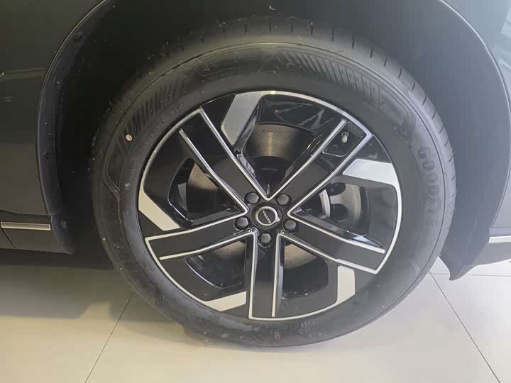 Volvo XC70 Hybrid 2026 2026款 四驱超长续航Core