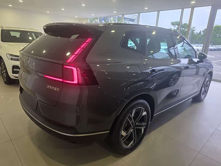 Volvo XC70 Hybrid 2026 2026款 四驱超长续航Core