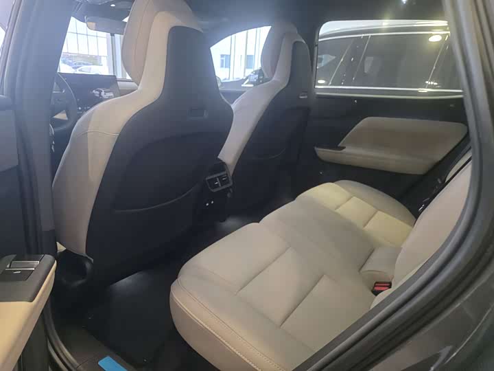Volvo XC70 Hybrid 2026 2026款 四驱超长续航Core