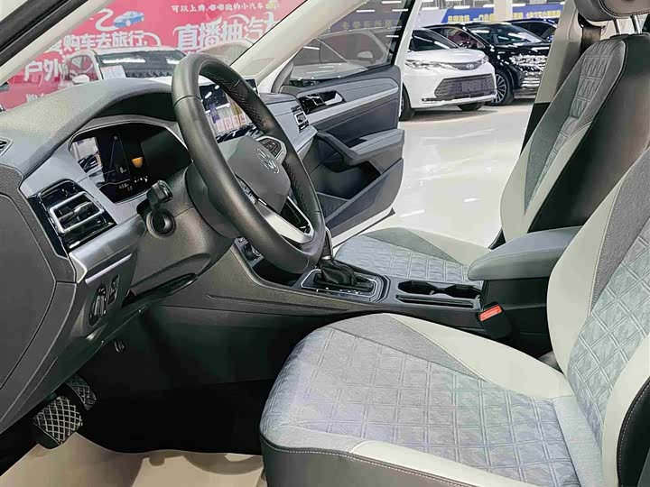 Фото 7 - Volkswagen Lavida