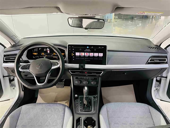 Фото 9 - Volkswagen Lavida
