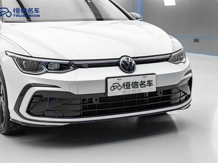 Фото 9 - Volkswagen Golf