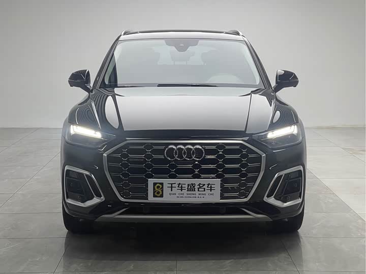 Фото 2 - Audi Q5L