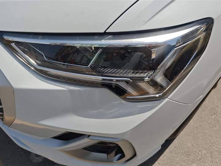 Audi Q3 2025 2025款 quattro 45周年典藏版 35TFSI 时尚动感型