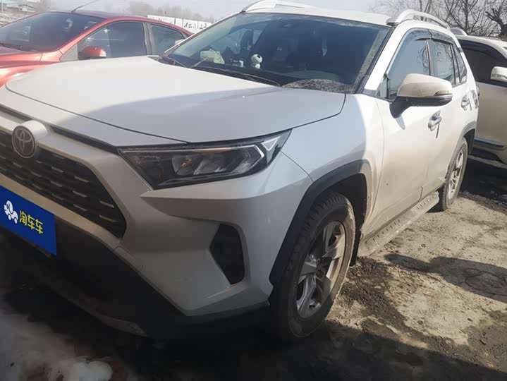 Photo 1 - Toyota RAV4