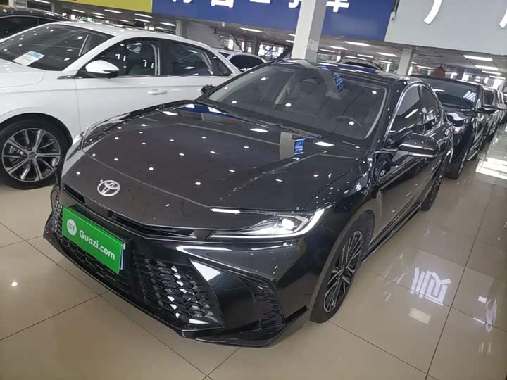 Toyota Camry 2026 2026款 双擎 2.0HSE 运动Lite版