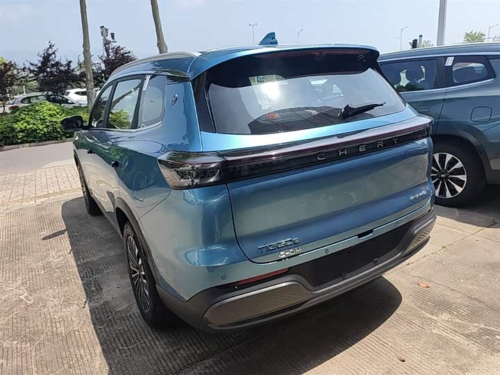 2025 Chery Tiggo 8 Plus C-DM