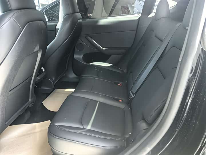 Фото 4 - Tesla Model Y