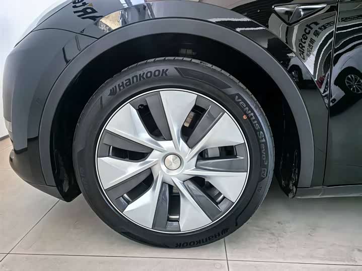 Фото 5 - Tesla Model Y