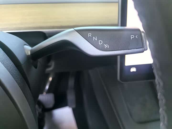 Фото 9 - Tesla Model Y