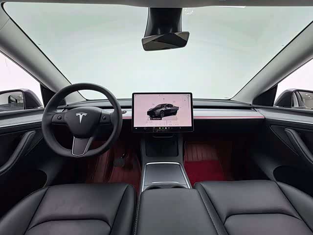 Zdjęcie 9 - Tesla Model Y