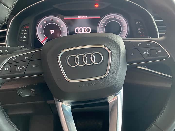 Фото 9 - Audi Q7