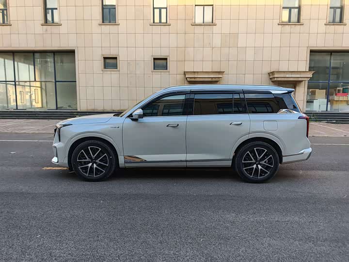 2024 GAC Trumpchi ES9
