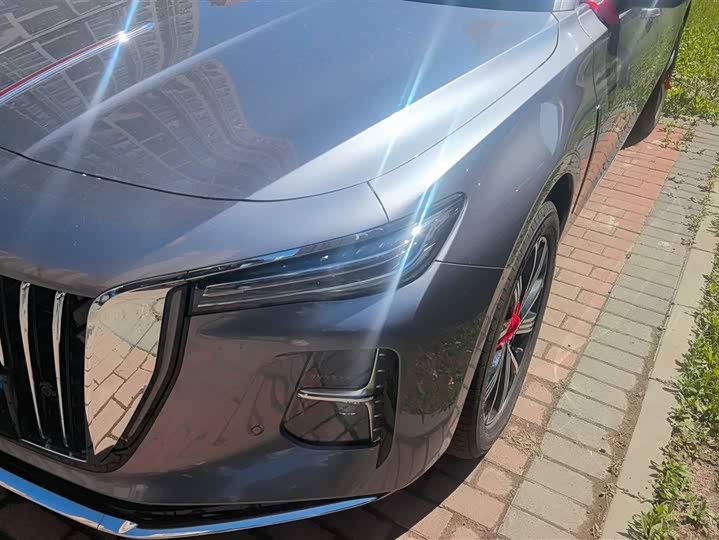 Фото 5 - Hongqi H5 Hybrid