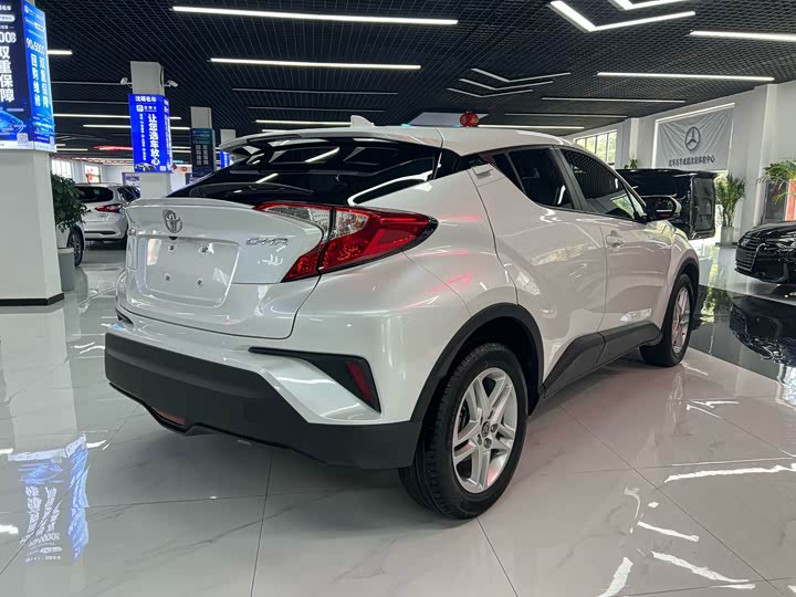 Toyota C-HR 2023 2023款 2.0L 舒适版