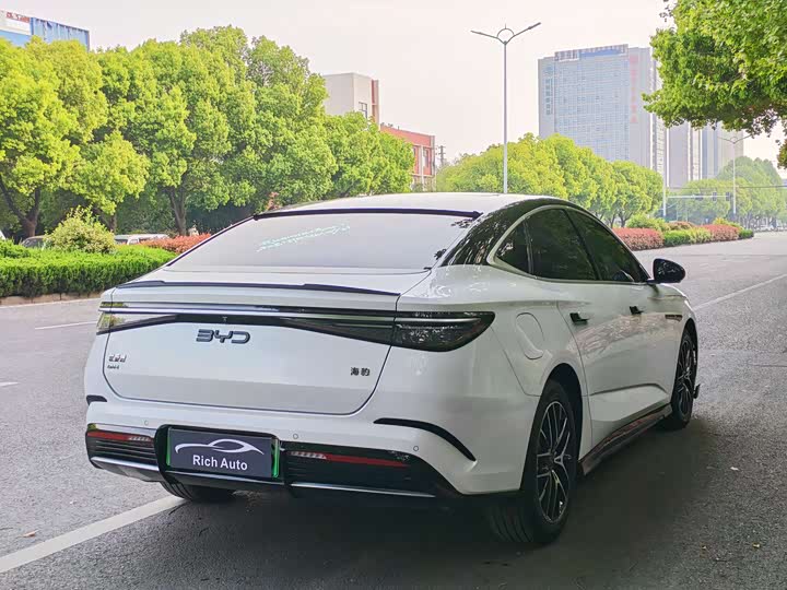 Фото 4 - BYD Seal