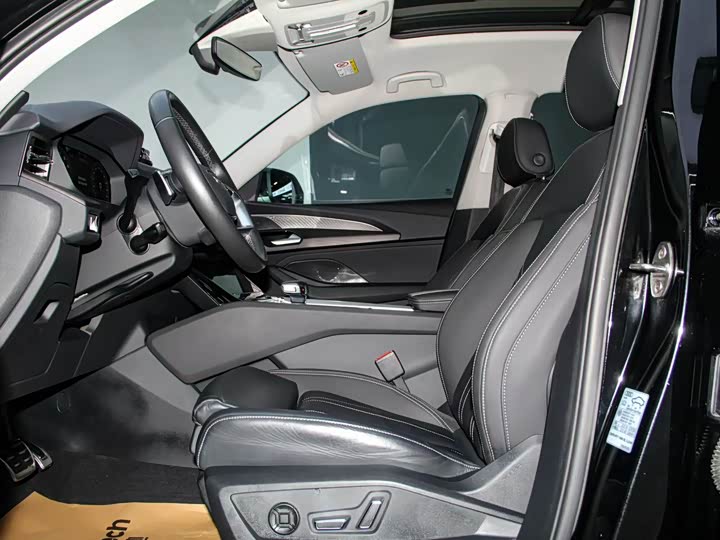 Audi Q6 2024 2024款 40 TFSI quattro 观云型 羽林套装 7座
