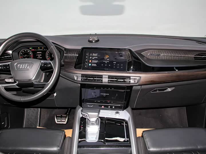 Audi Q6 2024 2024款 40 TFSI quattro 观云型 羽林套装 7座
