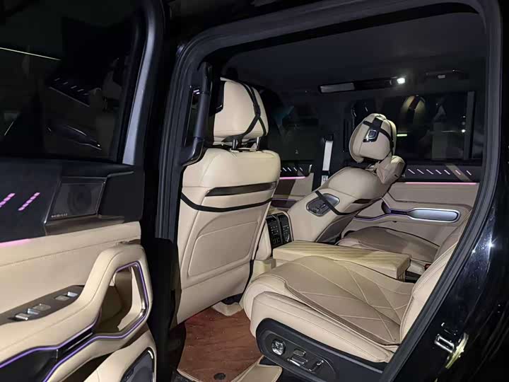 BYD FangChengBao Leopard 8 2025 2025款 智勇旗舰版 6座