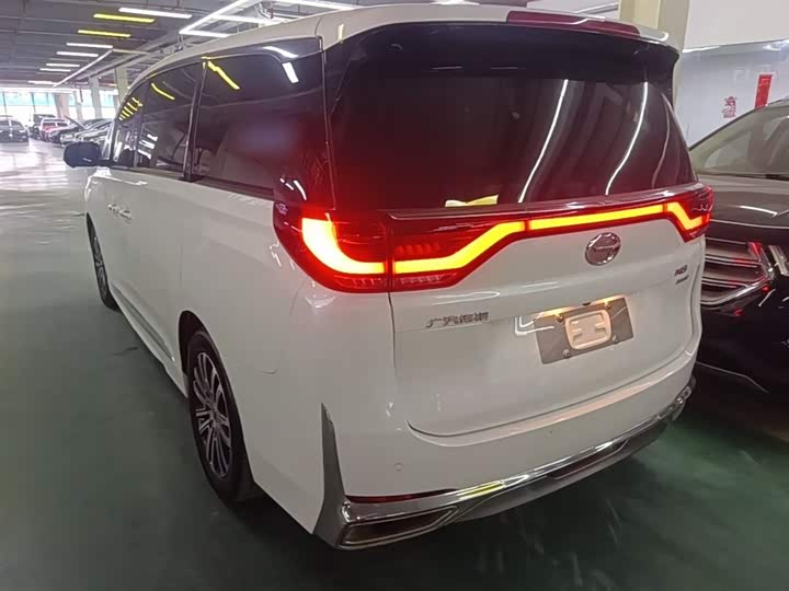 GAC Trumpchi M8 2021 2021款 领秀系列 390T 至尊版