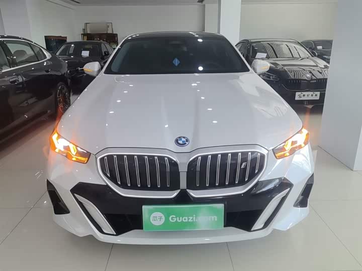 BMW i5 2025 2025款 eDrive 40L M运动套装