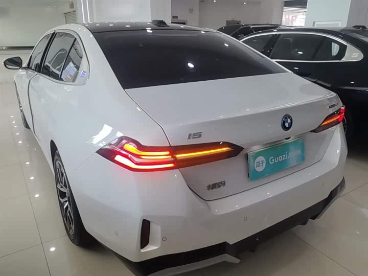BMW i5 2025 2025款 eDrive 40L M运动套装