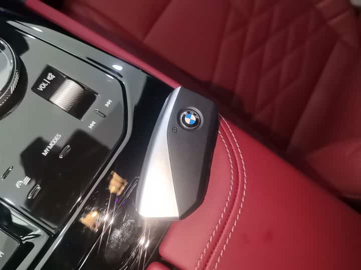 BMW i5 2025 2025款 eDrive 40L M运动套装