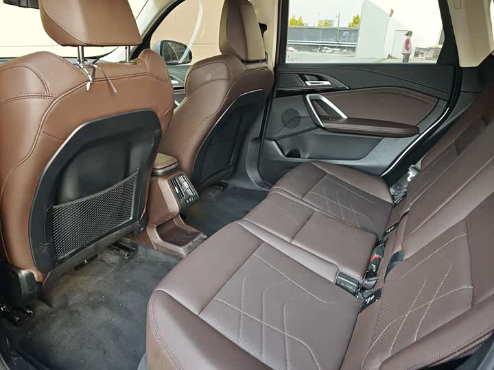 BMW iX1 2025 2025款 eDrive25L X设计套装