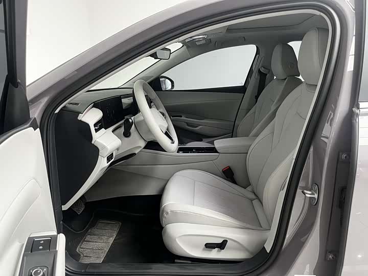 Volkswagen Lavida 2026 2026款 Pro 300TSI 星空智逸版
