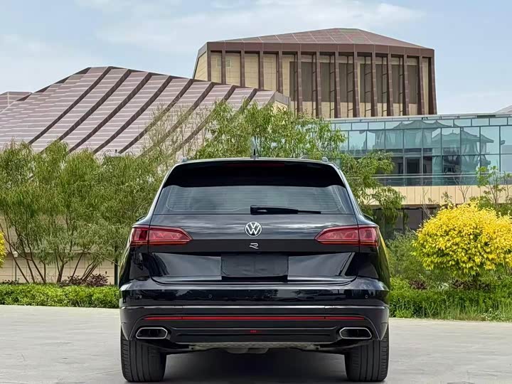 Volkswagen Touareg 2022 2022款 3.0TSI 锐享版 曜黑运动套装
