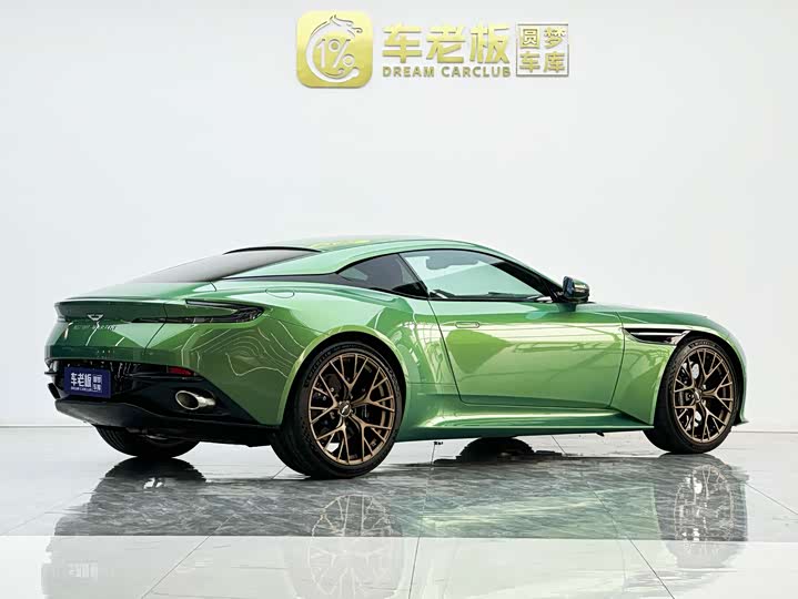 Aston Martin DB12 2025 2025款 4.0T V8 Coupe