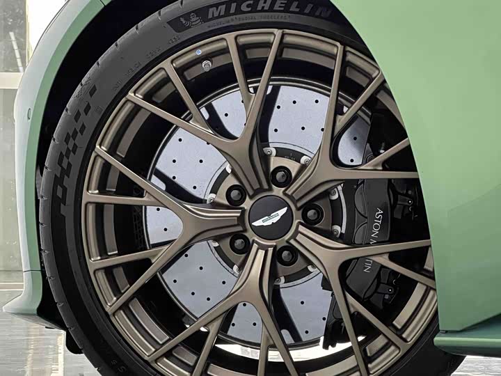 Aston Martin DB12 2025 2025款 4.0T V8 Coupe