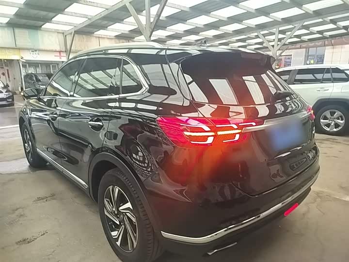 Zdjęcie 5 - Hongqi HS5
