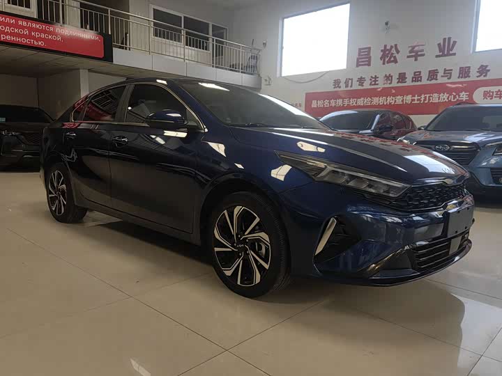 Kia K3 2023 2023款 1.5L CVT尊贵版